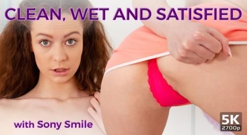 TmwVRnet: Sony Smile - Clean, wet and satisfied